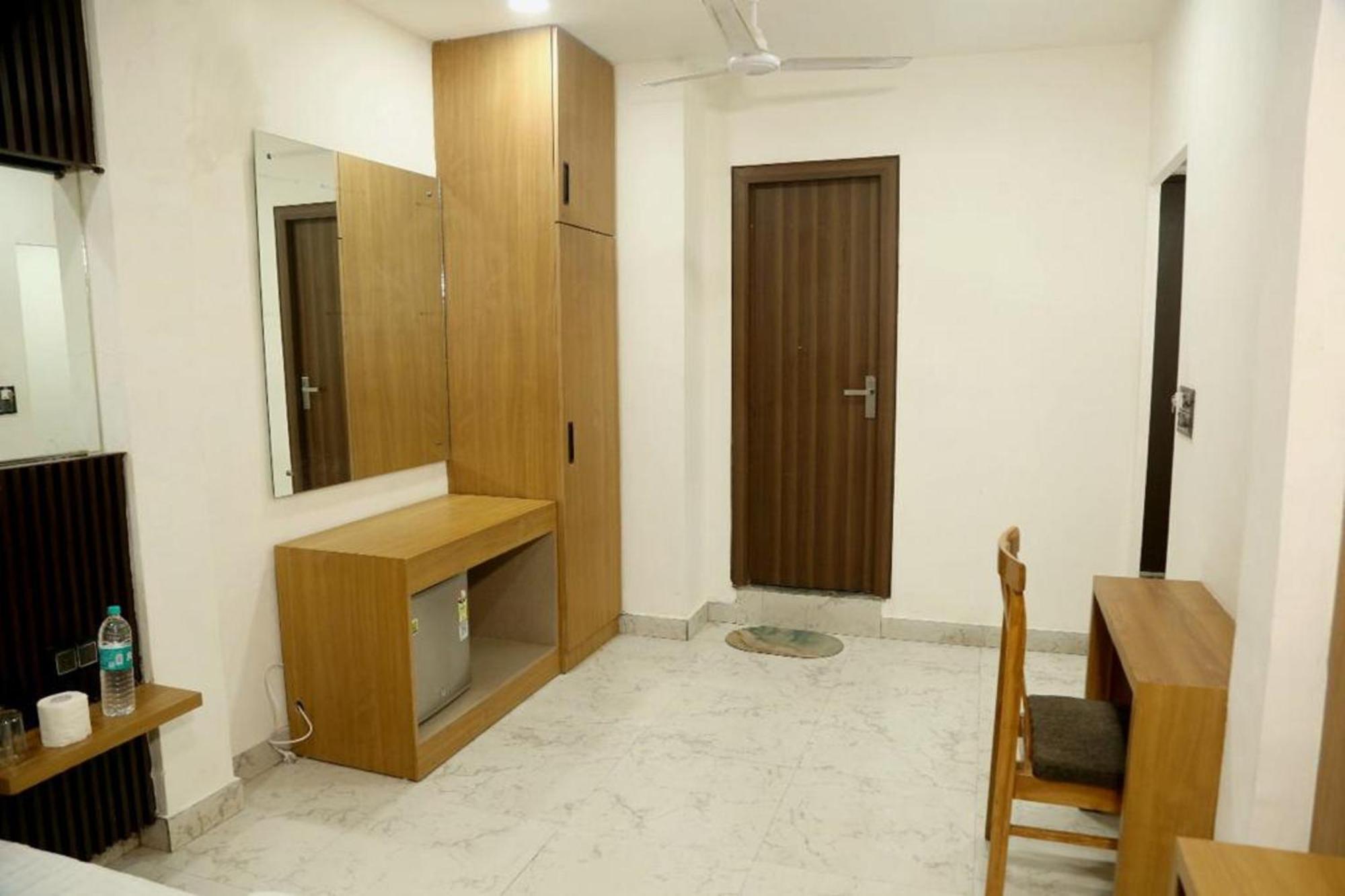 Bunk Hostel Delhi Best Backpacking Accommodation Nuova Delhi Esterno foto